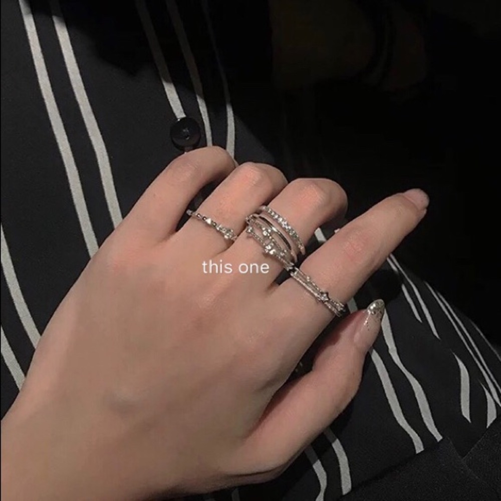 Multi-layered Zirconia Stones Gorgeous Ring - Picture 4 of 5